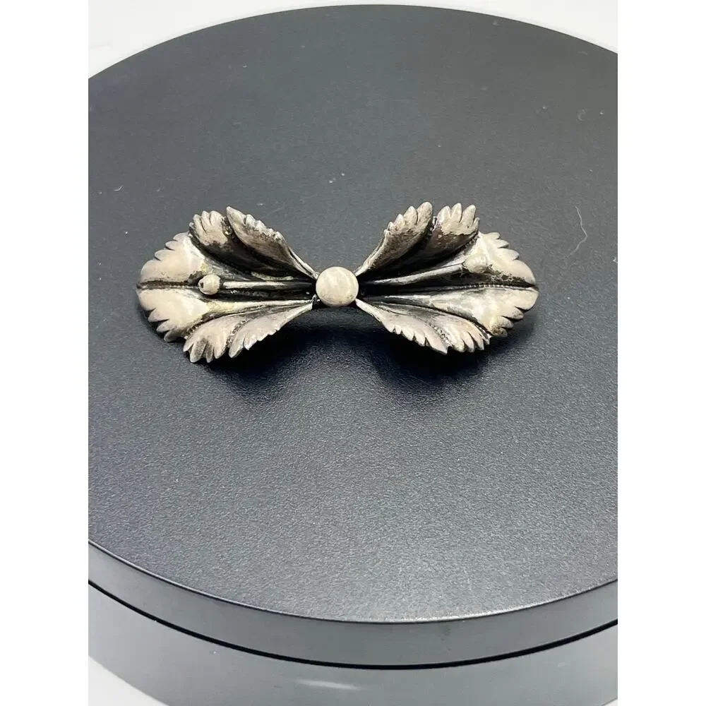 Sterling‎ Silver Vintage Brooch 8 Grams